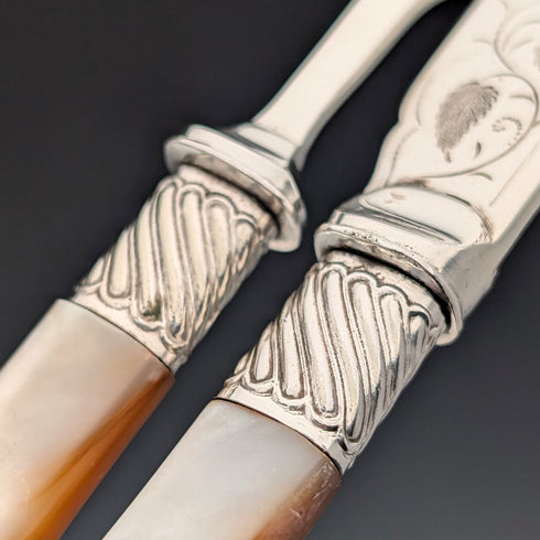 英国アンティーク 白蝶貝ハンドル ティーカトラリー 4ペア John Harrison