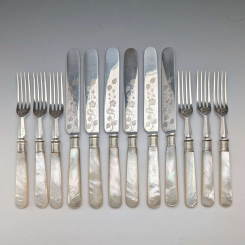 英國古董珍珠母貝甜點餐具,12對,木盒裝,John Nowill & Son 出品