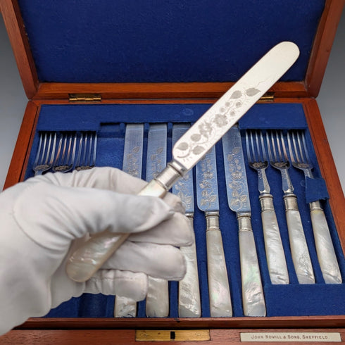 英国アンティーク 白蝶貝ハンドル デザートカトラリー 12ペア 木箱入り JOHN NOWILL&SON