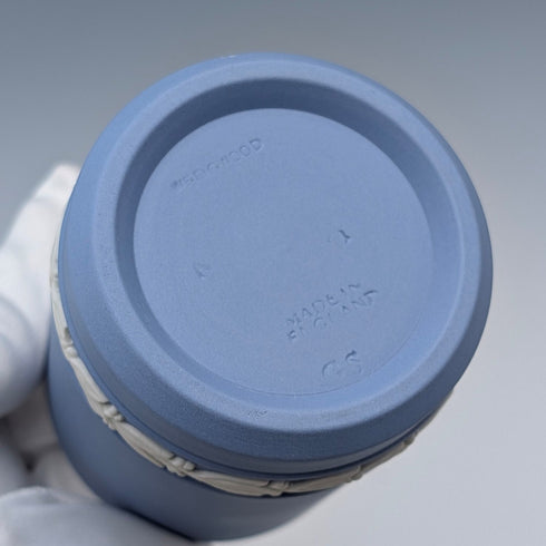 Vintage British Wedgwood Jasperware Ronson Gas Lighter