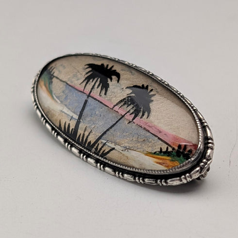 英国アンティーク 蝶の羽による南国風景 純銀台座ブローチ T.L.M