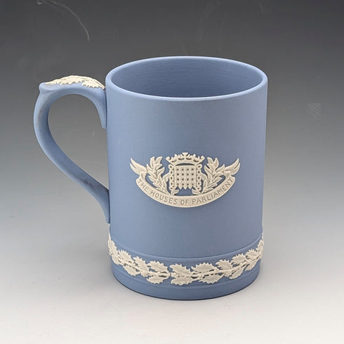 1974年 英国ウェッジウッド ジャスパーウェア製 クリスマスマグカップ