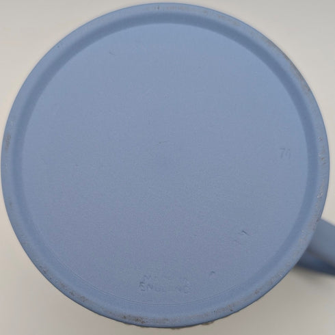 1974年 英国ウェッジウッド ジャスパーウェア製 クリスマスマグカップ