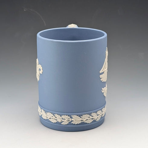 1975年 英国ウェッジウッド ジャスパーウェア製 クリスマスマグカップ