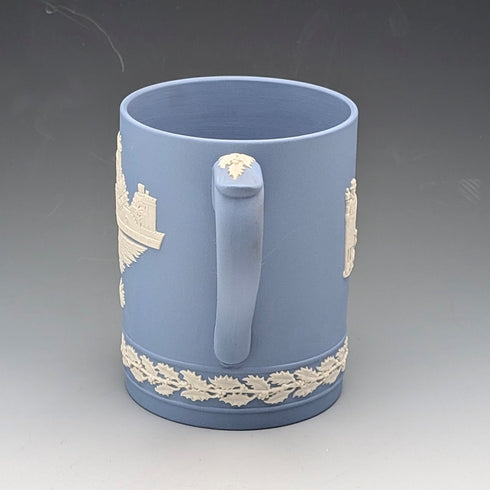 1973年 英国ウェッジウッド ジャスパーウェア製 クリスマスマグカップ