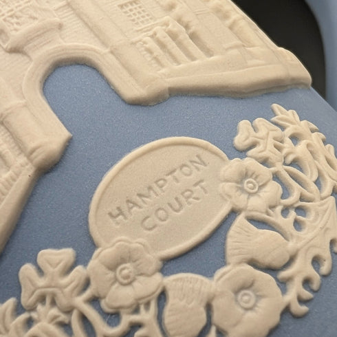 1976年 英国ウェッジウッド ジャスパーウェア製 クリスマスマグカップ