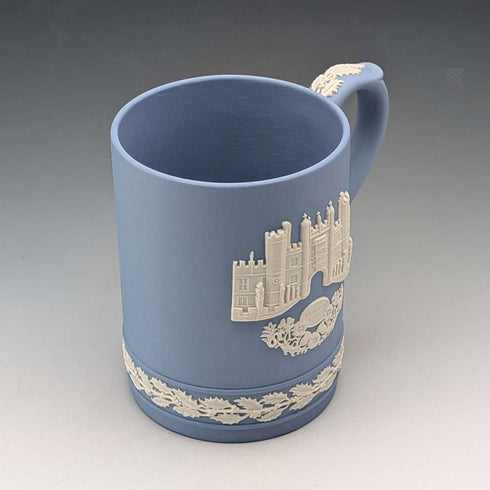 1976 Wedgwood Jasperware Christmas mug