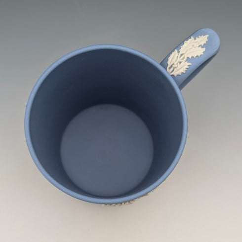 1976年 英国ウェッジウッド ジャスパーウェア製 クリスマスマグカップ