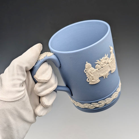 1976年 英国ウェッジウッド ジャスパーウェア製 クリスマスマグカップ