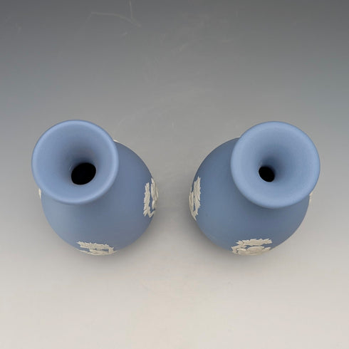 一對老式韋奇伍德碧玉器花瓶。