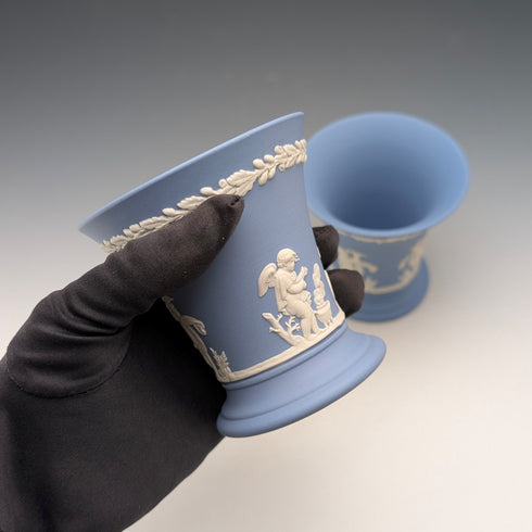 一對英國老式韋奇伍德碧玉器杯花瓶