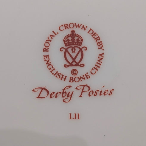 英国ヴィンテージ ボーンチャイナ製 ティーポットスタンド ロイヤルクラウンダービー