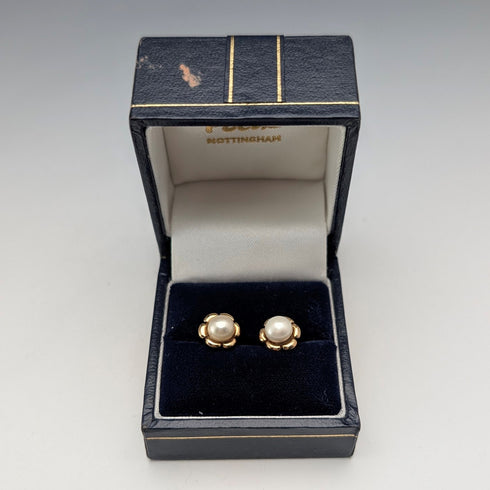 British Vintage Jewelry K9 Gold & Pearl Stud Earrings