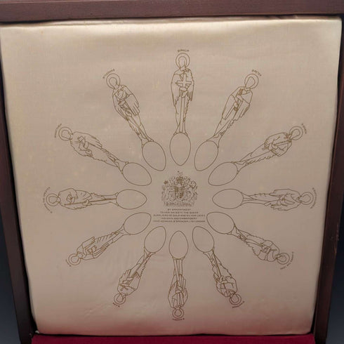 1975 St. Paul's Cathedral Apostle Set of 12 Pure Silver Teaspoons and a Pure Silver Medal, 457g Total, Wooden Case, Toye, Kenning & Spencer