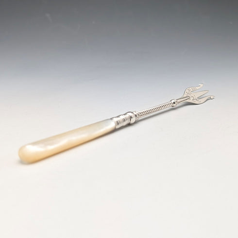 1900年 英国アンティーク 白蝶貝ハンドル 純銀ブレード 小型フォーク William Devenport