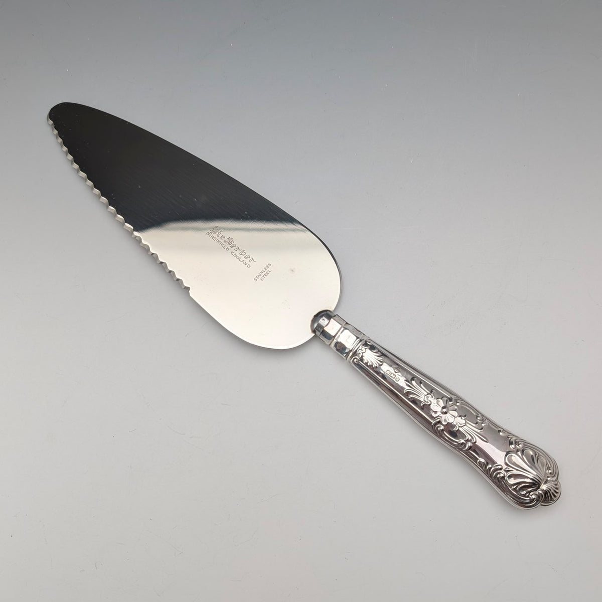 1975年 英国ヴィンテージ 純銀製ハンドル ケーキスライサー 箱入り