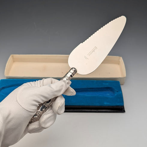 1975年 英国ヴィンテージ 純銀製ハンドル ケーキスライサー 箱入り Harrison Brothers