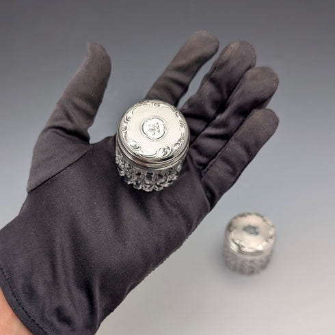 1898年 英国アンティーク 純銀蓋 ミニカットガラスジャー ペア Hilliard&Thomason