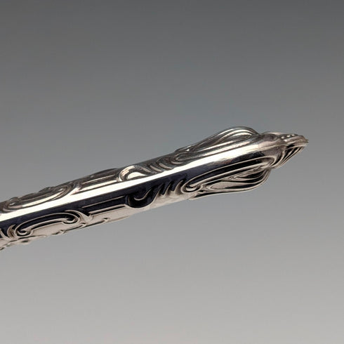 1989年英國哈里森兄弟公司出品的純銀老式信刀,附原廠盒,品相極佳。