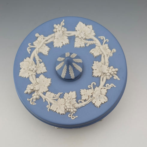 復古英國 Wedgwood Jasperware 淡藍色圓形糖果盒