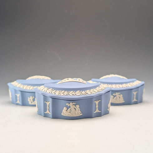 英国ヴィンテージ ウェッジウッド ジャスパーウェア製 ボックストリオ ペールブルー