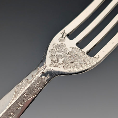 英国アンティーク 白蝶貝ハンドル 純銀装飾 カトラリー6ペア Thomas Turner ケース入