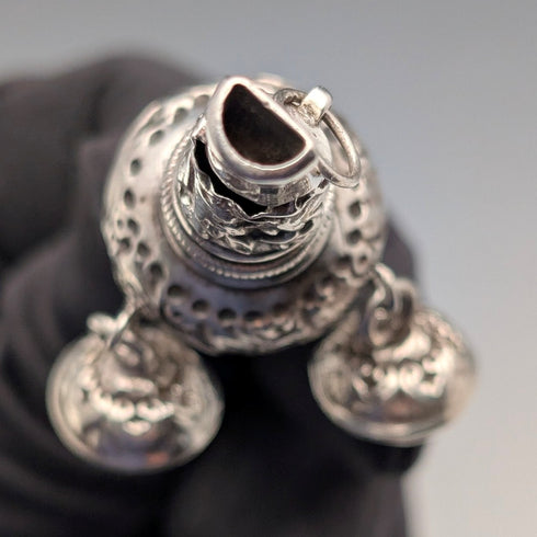 英國古董純銀「珊瑚鈴鐺」嬰兒搖鈴、哨子、安撫奶嘴