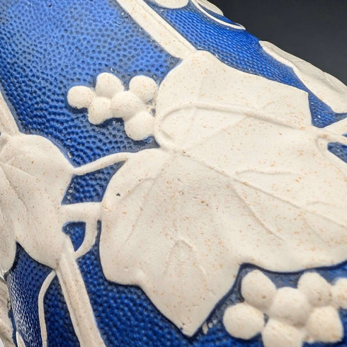 英国アンティーク ビクトリア中期 葡萄レリーフ装飾 陶器製 ウォータージャグ