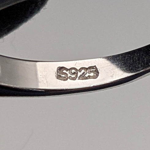 ヴィンテージ 純銀製 ドロップ型 ブルーキュービックジルコニア リング (12号)指輪