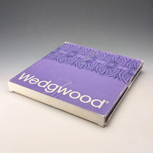 英國老式韋奇伍德黑色碧玉瓷盤,直徑23厘米,帶盒