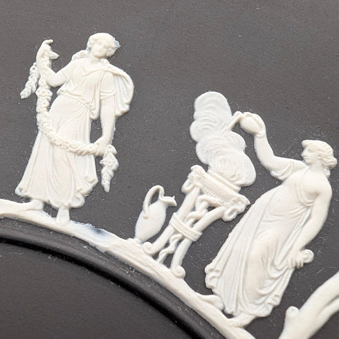 英國老式韋奇伍德黑色碧玉瓷盤,直徑23厘米,帶盒