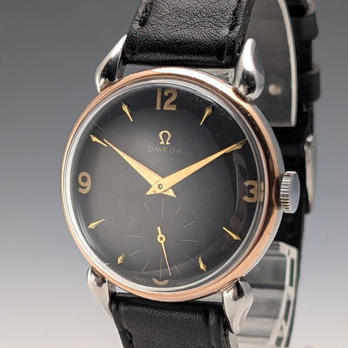 Circa 1946 Omega Men's Mechanical Wristwatch Cal. 30T2PC Spider Lugs Black Dial Good Working Condition