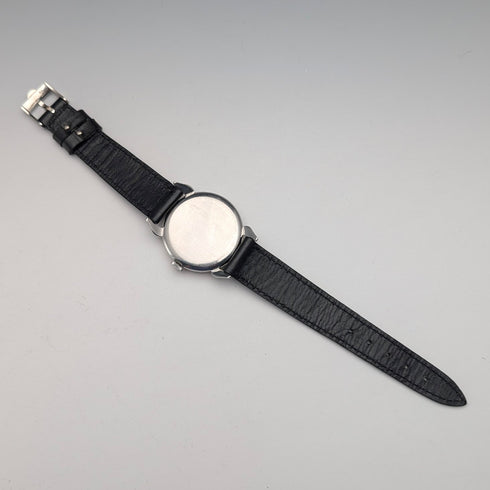 Circa 1946 Omega Men's Mechanical Wristwatch Cal. 30T2PC Spider Lugs Black Dial Good Working Condition