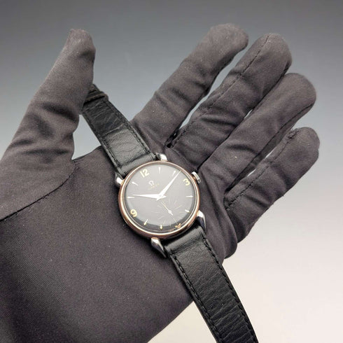 Circa 1946 Omega Men's Mechanical Wristwatch Cal. 30T2PC Spider Lugs Black Dial Good Working Condition