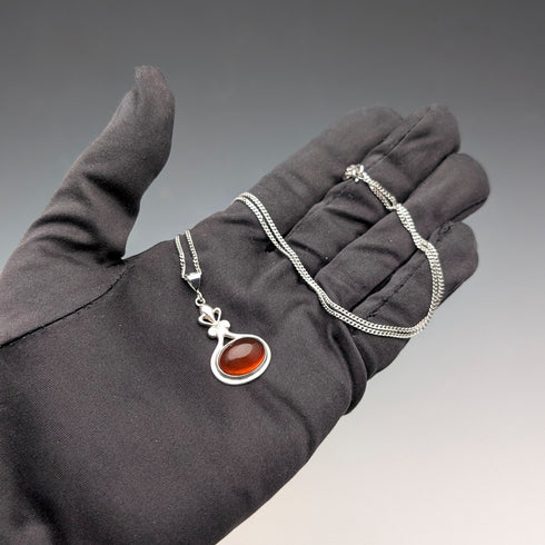 ヴィンテージ 純銀台座 ハニーアンバー ペンダント 純銀製チェーン付