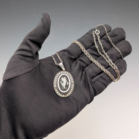 英国ヴィンテージ ウェッジウッド 純銀&ブラックジャスパー ペンダント 純銀製チェーン付