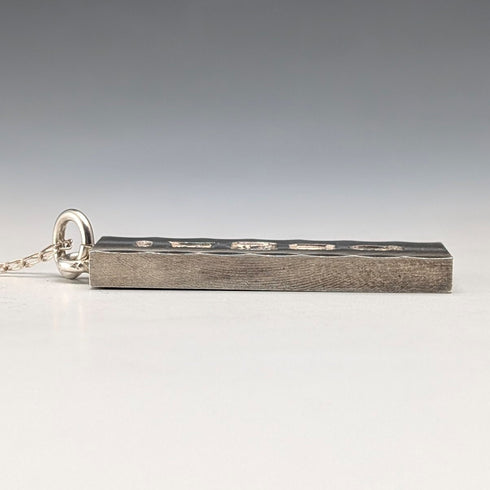 1977 British Vintage Sterling Silver Jubilee Ingot Pendant with Sterling Silver Chain, 30.3g Total