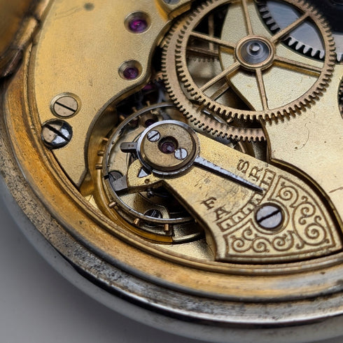 1910s Antique Swiss Unsigned 8-Day Pocket Watch with Alloy Case, in Good Working Condition