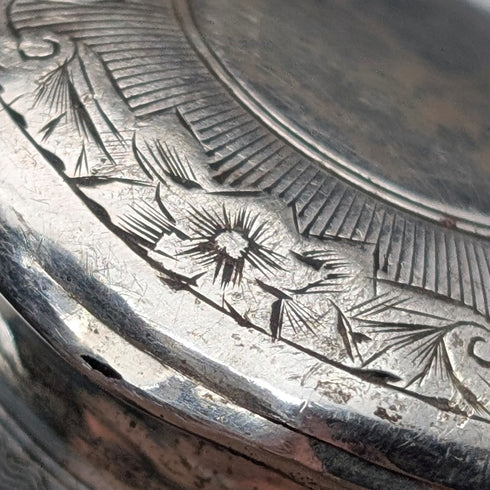 1874年英國古董手杖,黑色杖身,純銀雕花圓頭手柄,長82厘米