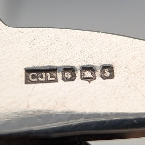 英国ヴィンテージ 純銀製 マッキントッシュ・ローズ ペンダント 純銀製チェーン付