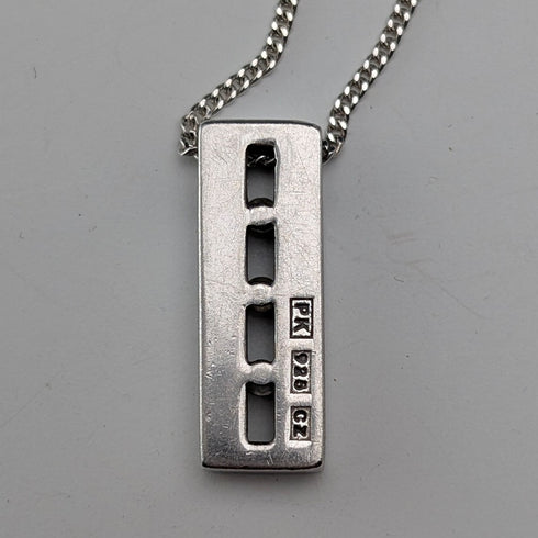 ヴィンテージ 純銀製 キュービックジルコニア トリロジーペンダント 純銀製チェーン付