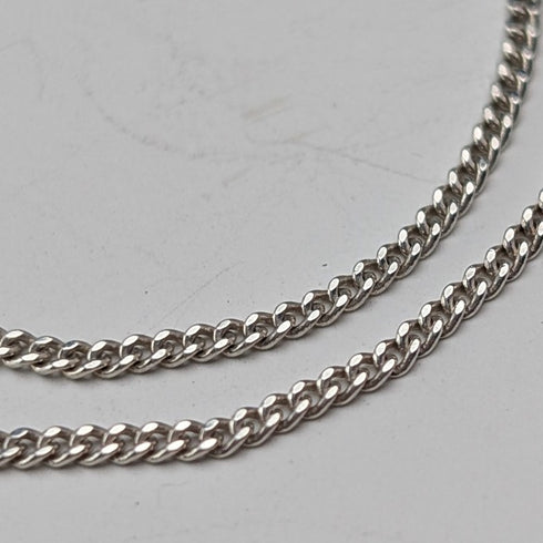 ヴィンテージ 純銀製 キュービックジルコニア トリロジーペンダント 純銀製チェーン付