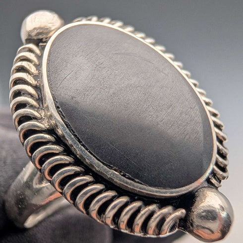 Vintage Onyx Oval Edged Pure Silver Ring (US Size 9.5)