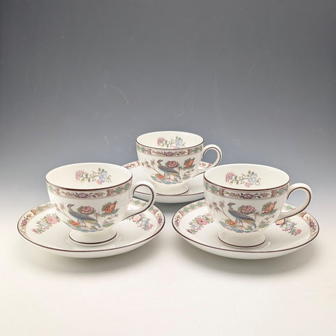 United Kingdom Vintage Wedgwood "Kutani Crane" Cup & Saucer - Set of 3 (1)