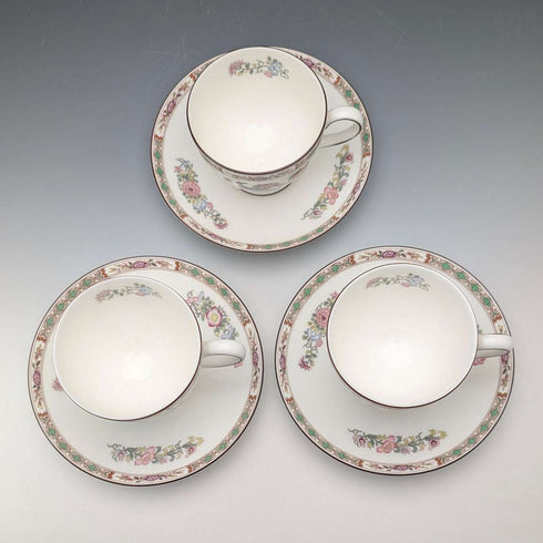 英國復古 Wedgwood「九谷鶴」杯碟三件組①