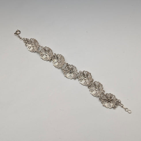 Vintage Sterling Silver Filigree Heart and Flower Design Bracelet
