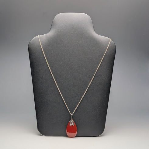 ヴィンテージ ドロップ型レッドストーン ペンダント チェーン付き