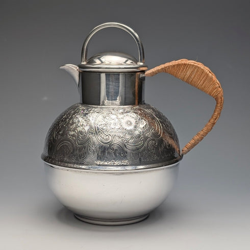 Vintage British silver plate 1.5 pint jersey jug