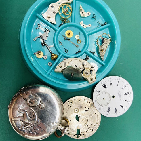 古董瑞士 PRIVILEGE 保齡球雕刻銀色側懷錶,工作狀況良好