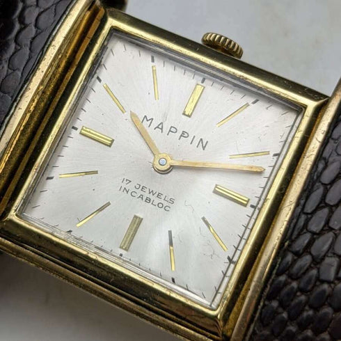 Reloj de bolsillo vintage británico Mappin & Webb, en buen estado de funcionamiento, mecánico, 17 joyas, con estuche de cuero.